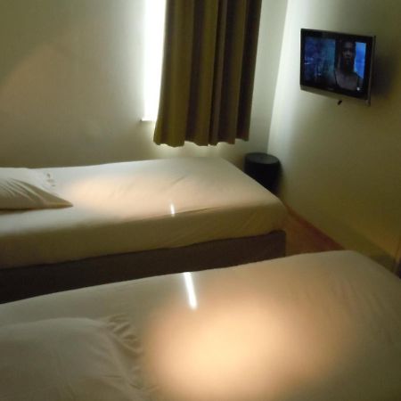 Hotel Ibis Styles Amiens Cathedrale Exterior foto