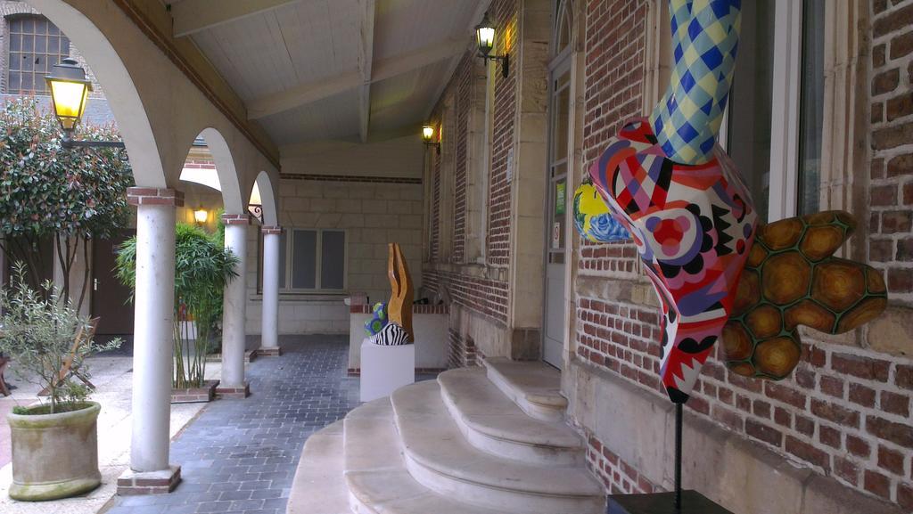 Hotel Ibis Styles Amiens Cathedrale Exterior foto