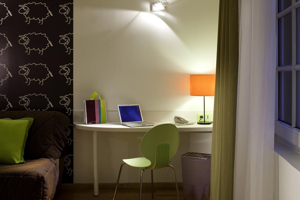 Hotel Ibis Styles Amiens Cathedrale Exterior foto